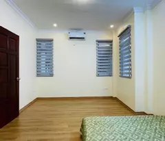 NGỌC KHÁNH - 53M2 X 5 TẦNG - 9.8 TỶ - OTO NGỦ TRONG NHÀ - THANG MÁY - KINH DOANH SANG