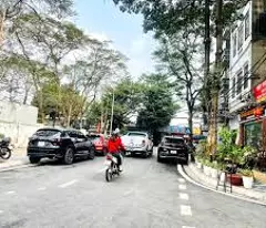 Bán 120m2 đất phân lô mặt ngõ Lê Quang Đạo Nam Từ Liêm 33,8 tỷ lô góc