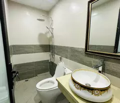 Hàng xóm Lotte Đào Tấn-1 ngoặt vào nhà-10m ra phố-thang máy -nhà mới-9.2 tỷ