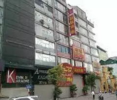 Bán tòa khách sạn tại Cầu Giấy, 300m² x 9T, nhà 2 mặt đường Dòng tiền ổn định