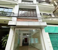 Bán nhà sổ đỏ chính chủ phố Hoàng Sâm - Hoàng Quốc Việt