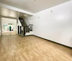 Bán nhà sổ đỏ chính chủ phố Hoàng Sâm - Hoàng Quốc Việt