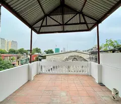 Bán nhà sổ đỏ chính chủ phố Hoàng Quốc Việt - Hoàng Sâm