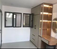 Bán Nhà Tập Thể 3 Tầng Tại Khu Tôn Đức Thắng, Đống Đa - Chỉ hơn 3 tỷ 5 Có 4 phòng ngủ, 2 phòng vệ