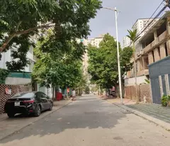 Nhà đẹp Lê Văn Hiến phân lô ô tô đỗ cửa, kinh doanh, 30m ra phố sầm uất 60mx5t  nhỉnh 9 tỷ