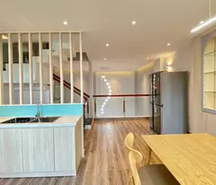 NHÀ ĐẸP LÊ ĐỨC THỌ - NGANG TO - Ô TÔ NGỦ TRONG NHÀ - ĐI DẠO VÀI BƯỚC RA KÊNH THAM LƯƠNG.