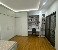 HIẾM - NHÀ NGỌC THUỴ - LONG BIÊN - 35M x 5 TẦNG - GIÁ NHỈNH 6 TỶ
NHÀ CHÍNH CHỦ - KO QUA SÀN MÔI
