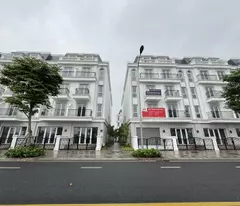 Chính chủ bán căn xẻ khe 75m2 Shophouse 5 tầng, mặt đường 22m tại dự án Eurowindow Twin Parks