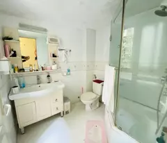 Bán 130m trương định tặng nhà cách phố 10m hai bà trưng