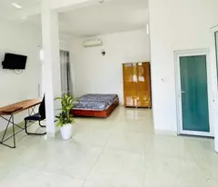 Tòa căn hộ 5 tầng ,lô góc -gần biển Mỹ Khê- Giá chỉ 14,9 tỷ .