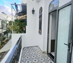 Nhà Đẹp 1 trệt 1 lầu ngay đường Hoàng Diệu - Cách Biển Trần Phú - Nha Trang tầm 500M