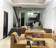 CHO THUÊ NHÀ 3 TẦNG MẶT TIỀN TRẦN VĂN ƠN