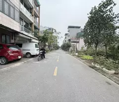 Chính chủ bán 81,8m2 đất TĐC Thạch Bàn. Đường rộng 13m, gần các dự án Himlam