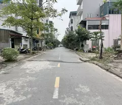 Chính chủ bán 81,8m2 đất TĐC Thạch Bàn. Đường rộng 13m, gần các dự án Himlam
