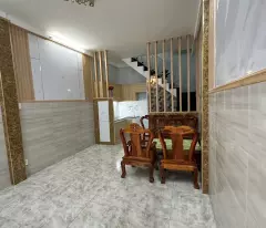 Bán nhà SHR hẻm 737// Lạc Long Quân, p10, Tân Bình, 3m7 x 8.5m, chỉ 3,8 tỷ.