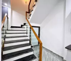 🏡🏡𝐌𝐨̛̉ 𝐛𝐚́𝐧 𝐧𝐡𝐚̀ 𝟒 𝐓𝐚̂̀𝐧𝐠 𝐋𝐨̂ 𝐆𝐨́𝐜 𝐩𝐡𝐨̂́ 𝐇𝐚̀𝐧𝐠 𝐊𝐞̂𝐧𝐡
🔥Vị trí ngõ