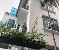 BT TT Ba Đình- Hoàng Hoa Thám đẳng cấp thượng lưu, 30m ra phố lớn, MT khủng 130m -24 tỷ