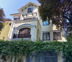 Biệt thự Hoàng Hoa Thám ngõ ô tô tránh, 7 ô tô vào nnhà, KD đa hệ gần phố 120m- 22.5 tỷ