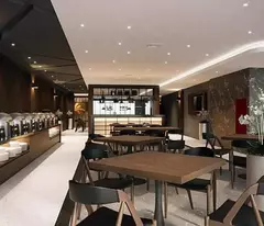 Biệt thự Hoàng Hoa Thám ngõ ô tô tránh, 7 ô tô vào nnhà, KD đa hệ gần phố 120m- 22.5 tỷ