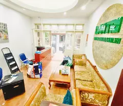Căn nhà riêng này tọa lạc tại vị trí đắc địa, Ngõ 2 Phố Giảng Võ, Đống Đa, Hà Nội, với diện tích
