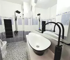 Bán nhà mặt tiền kinh doanh Lý Thường Kiệt, P8, Tân Bình, 100m2, 5 tầng, thang máy.