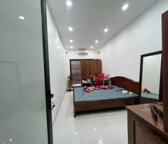 Bán Nhà Đào Tấn, Ba Đình, 5 Tầng Dân Xây, Ô-tô Đỗ Cửa, 35m2, 5.6 Tỷ, Vị Trí Sầm Uất Hiếm