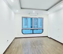 Cầu Giấy, nhà đẹp sẵn tìm chủ xịn, 40m,6T thang máy, oto trong nhà 14.6tỷ