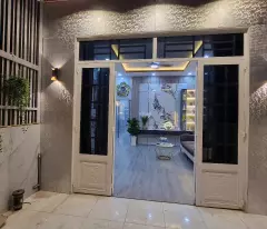BÁN NHÀ 2 LẦU 4 TỶ 170 GẦN NGÃ TƯ LINH XUÂN .TP THỦ ĐỨC
