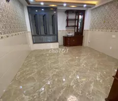 Nhà Hẻm Xe Hơi_Dương Quảng Hàm P5_4X18M 3 Lầu 4PN 5WC