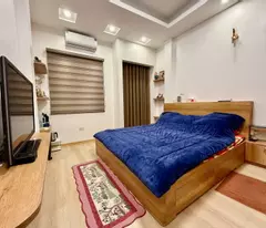 Cần bán gấp nhà phân lô ( kề ô tô), DT 45m2- 6 Tầng, Ngõ 41 Thái Hà, Đống Đa, giá chỉ 10,85 tỷ.