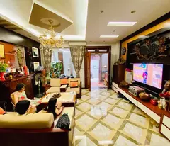 Bán nhà Vạn Phúc, nội thất đẹp mê ly, vài bước ra phố, 40m2, 7.65 tỷ