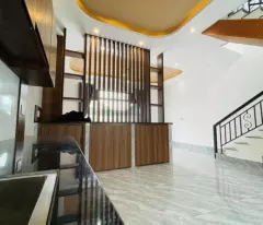 Nhà mới đẹp vào ở ngay, 4PN, Cách Hẻm Oto 5m, Yên Thế, Tân Bình, 72m2, 3 tầng, 5,2 Tỷ Tl