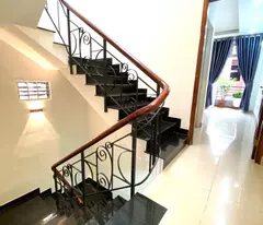 Bán nhà HXH 2 MT siêu đẹp giá tốt khu Phan Xích Long, Phú Nhuận