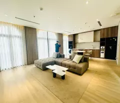 Bán siêu phẩm nhà mặt phố phù đổng thiên vương 10 tầng thang máy long lanh hai bà trưng