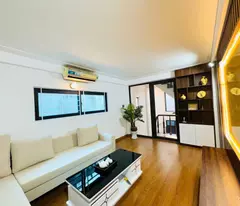 Bán Nhà Khương Trung, 36m2, Lô Góc, 2 Thoáng, Phố Sầm Uất, 7.6 Tỷ