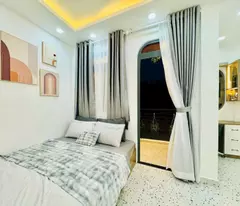 Bán Nhà giáp Lê Quang Định, Xe Hơi đỗ cửa, 2 PN Chỉ Nhỉnh 4 Tỉ