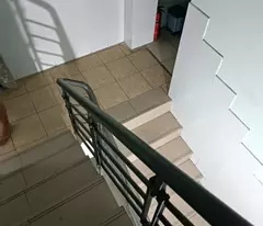 Tòa khách sạn 5 tầng mặt tiền -Đinh Công Trứ- Sơn TRà -Giá chỉ 10 tỷ .
