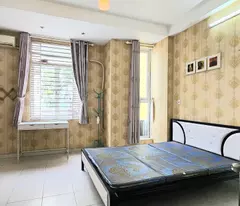 Biệt thự
Nguyễn Thị Thập Q7 
Thông Phú Mỹ Hưng 
Ngang 4.5 dài 14 m 
Đúc 4 tấm
Gía có 9 tỷ