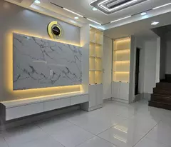 Sát mặt tiền 
Nguyễn Tất Thành Q4 
Đường trước Nhà 3,5 m 
Ngang 3,4 Dài 7.8
Đúc xây mới 5 tấm