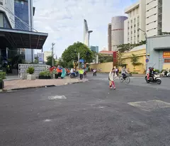 MẶT TIỀN ĐƯỜNG HOÀNG DIỆUQ4

NGANG 6 DÀI 8 – ĐÚC 2 TẤM 

KHU VỰC KHÔNG CÓ NHÀ BÁN 

CÓ 6 TỶ