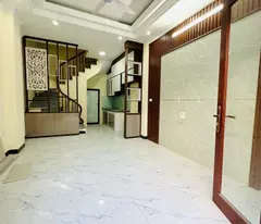 LĨNH NAM NHÀ MỚI Ngõ Thông Ô Tô Đỗ Cửa Vào Nhà 32m 5 Tầng 6.5 tỷ
