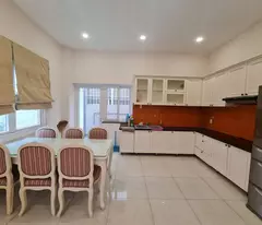 Bán biệt thự Mega Village, mặt tiền Võ Chí Công, ngang 7m, Sổ hồng, Full nội thất cao cấp