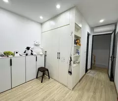 6,5 tỷ nhà đẹp 4 tầng ngõ 27 Thái Thịnh có sân để xe