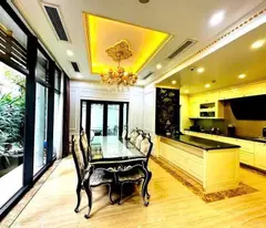 Mặt phố Nguyễn Khả Trạc, thang máy vỉa hè đường 3 làn ô tô đua KD đa hệ sấm uất 60m-17tỷ