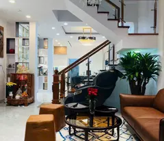 Nhà mặt tiền khu kiến thiết hiêp phú DT 77m, đúc 3 tầng khu vip