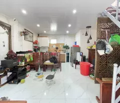 Bán nhà Tân Mai giá 2.82 tỷ, diện tích 30m2, 3 tầng, mặt tiền 5m
