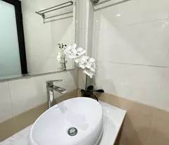 Bán Nhà Quan Nhân, 40m2x5 Tâng Dân Xây, Ngõ Thoáng, Gần Phố, Giá Chỉ 5.8 Tỷ