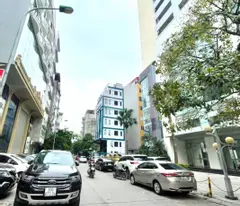 TÒA BUILDING VP TT CẦU GIẤY, 240/280M x 10T, MT 18M ĐẲNG CẤP, VỈA HÈ Ô TÔ TRÁNH, 142 TỶ