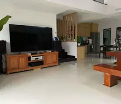 Bán nhanh biệt thự siêu đẹp Phạm Văn Đồng , Phú Thượng được gia chủ xây kiên cố