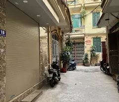 Bán nhà giáp bát 4 tầng long lanh ở ngay 2 mặt ngõ thông hoàng mai